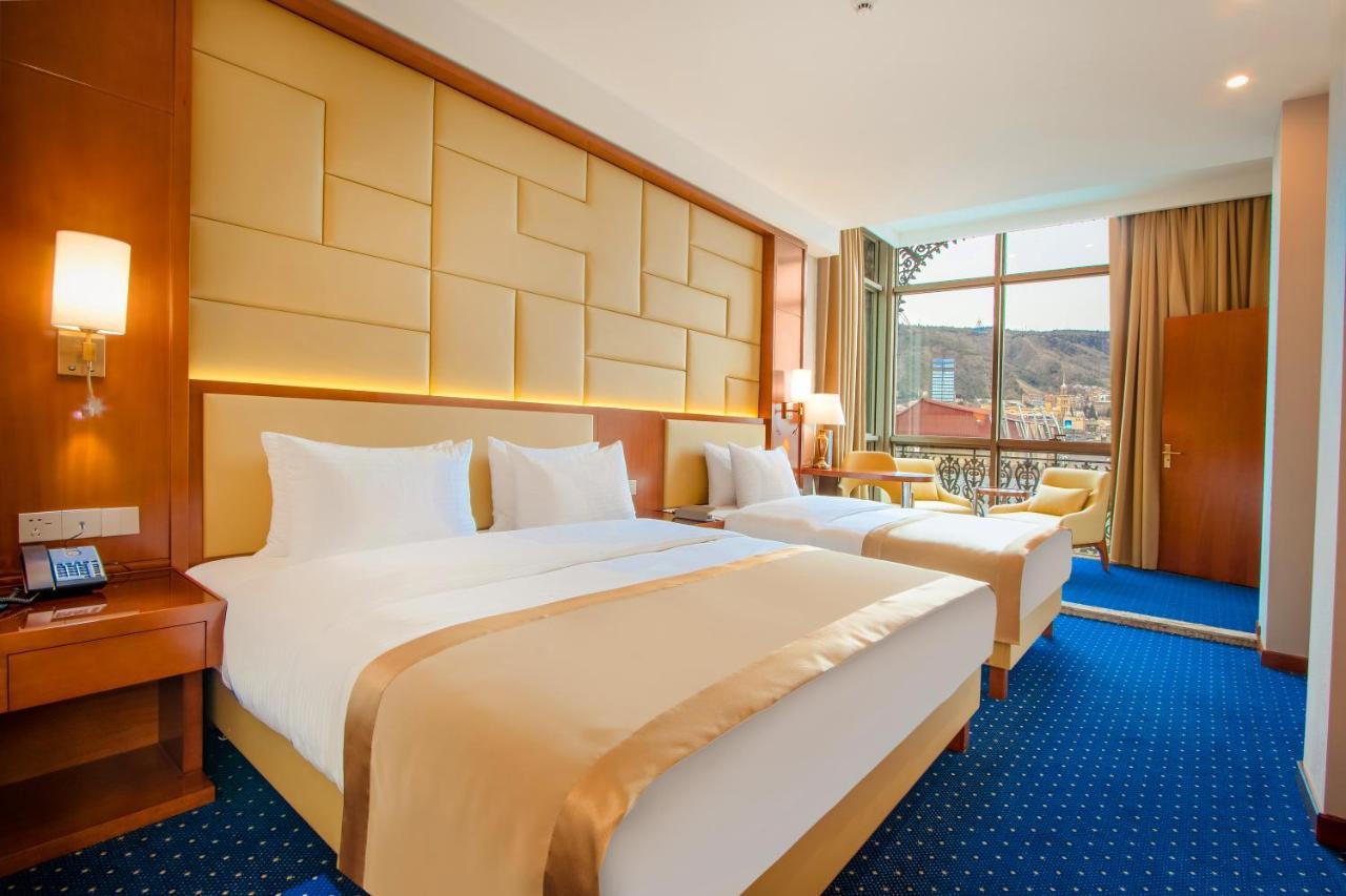 New Tiflis Hotel Екстер'єр фото