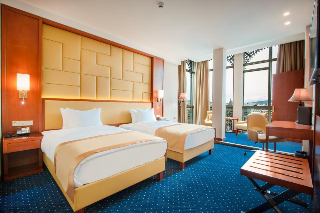 New Tiflis Hotel Екстер'єр фото