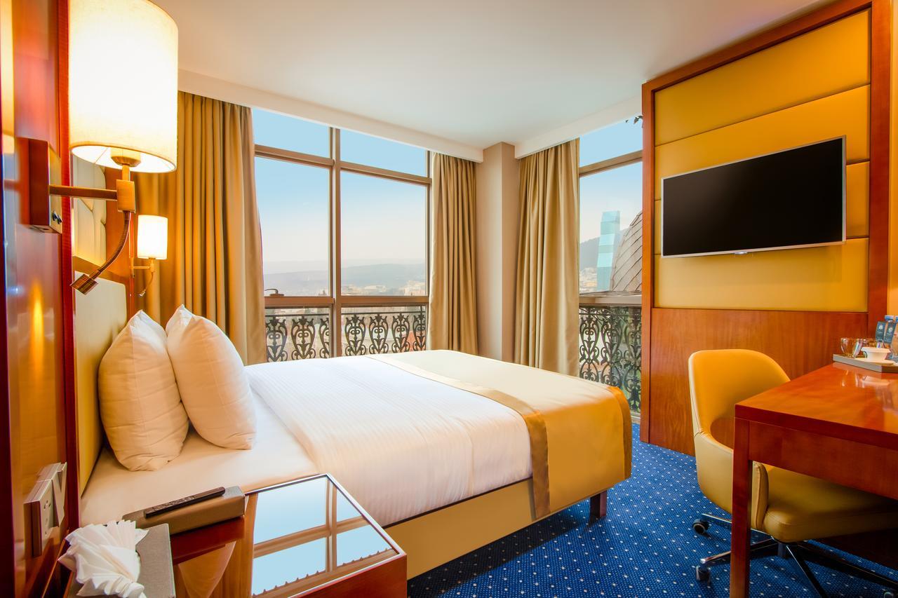 New Tiflis Hotel Екстер'єр фото