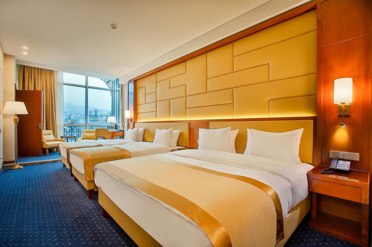 New Tiflis Hotel Екстер'єр фото
