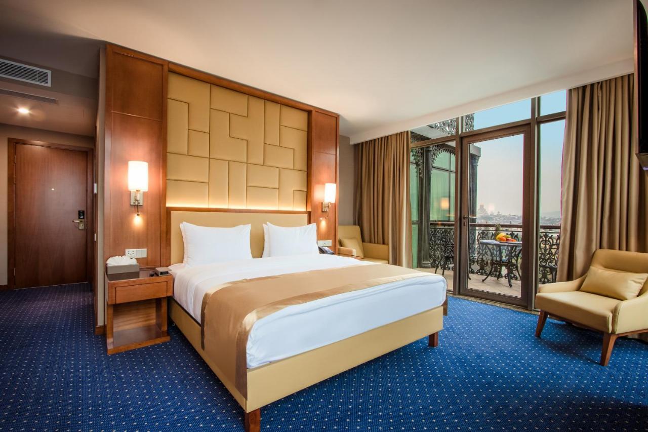 New Tiflis Hotel Екстер'єр фото