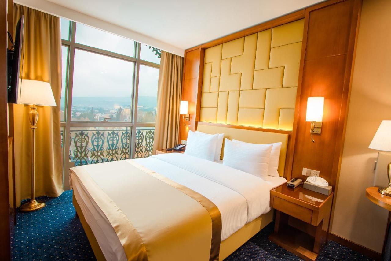 New Tiflis Hotel Екстер'єр фото