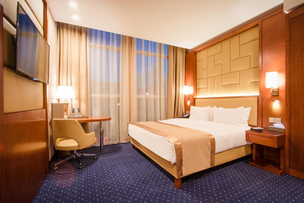 New Tiflis Hotel Екстер'єр фото